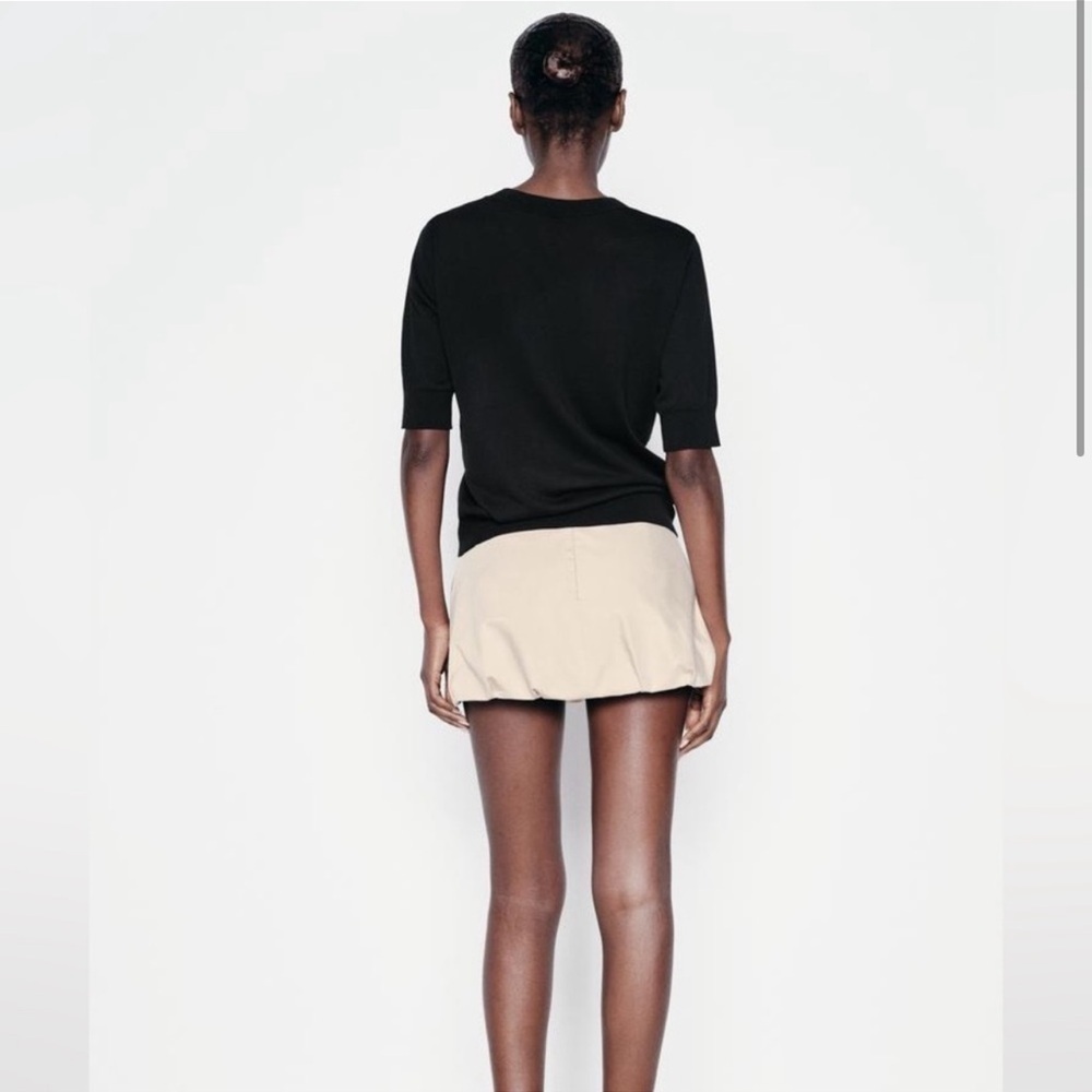 2/$30 Zara - Black Knit Short Sleeve Top Size M - Picture 2 of 8